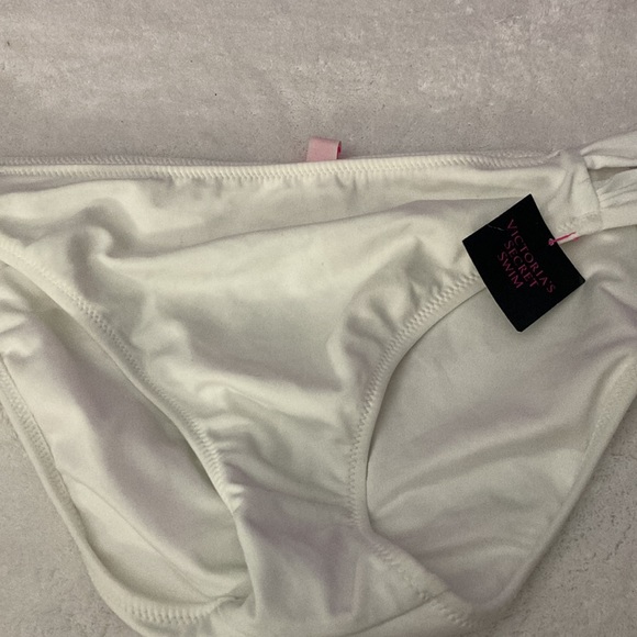 NWT Victoria secret swim - Picture 7 of 8